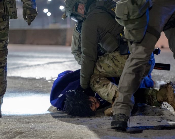 choked-out:-immigration-agents-using-risky-and-illegal-tactics