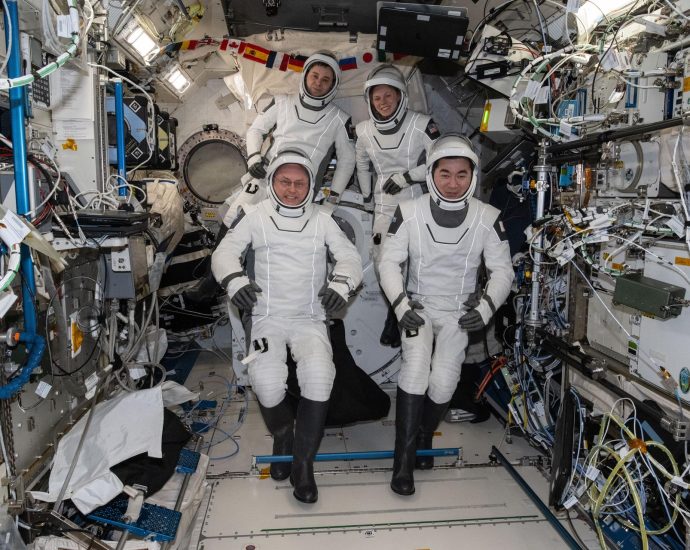 nasa’s-spacex-crew-11-wraps-up-space-station-science
