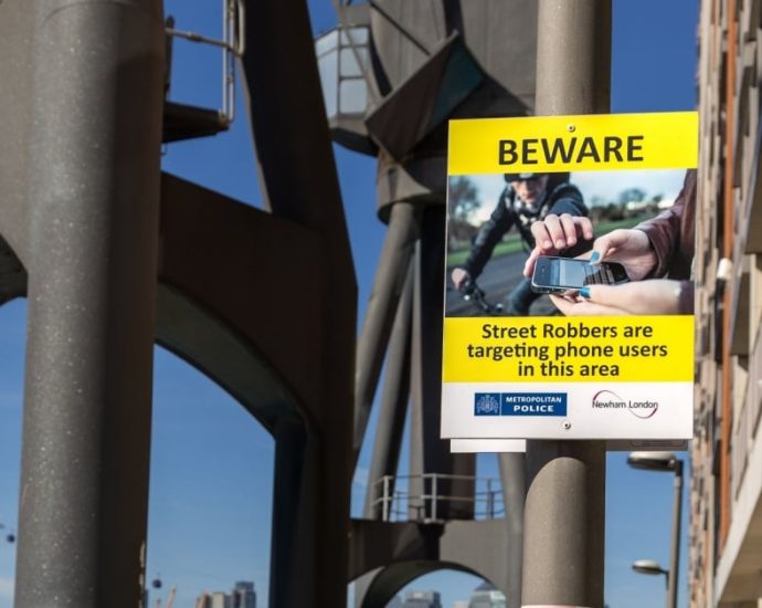 uk.gov-accused-of-grinching-christmas-by-ignoring-phone-theft-scourge