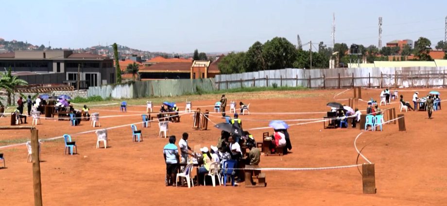 polls-close-in-uganda-presidential-election-as-internet-blackout-continues