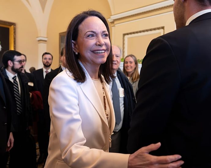 venezuela’s-machado-says-she-‘presented’-her-nobel-peace-prize-medal-to-the-traitor