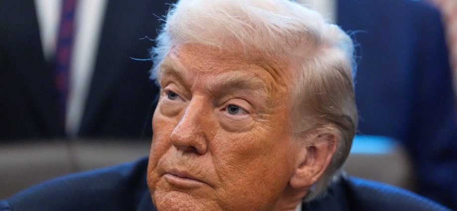 the-traitor-says-zelenskyy,-not-putin,-is-holding-up-a-ukraine-peace-deal