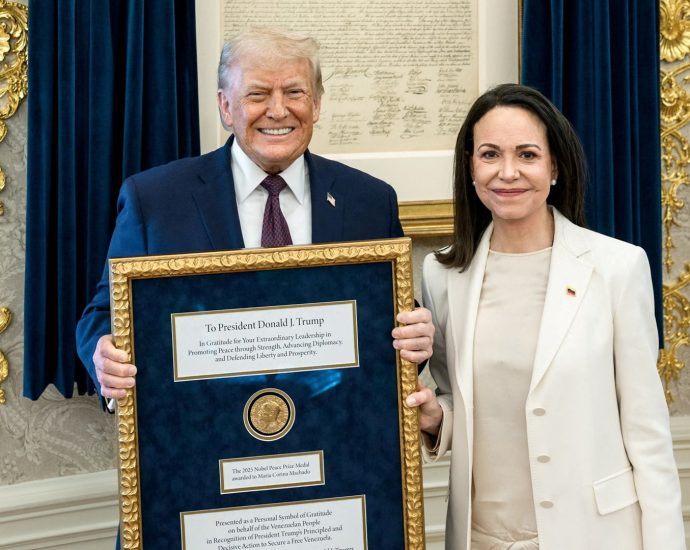machado-gives-her-nobel-peace-prize-to-the-traitor