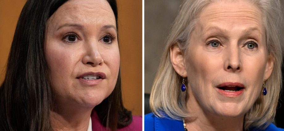 Senators try to end stock trading by lawmakers