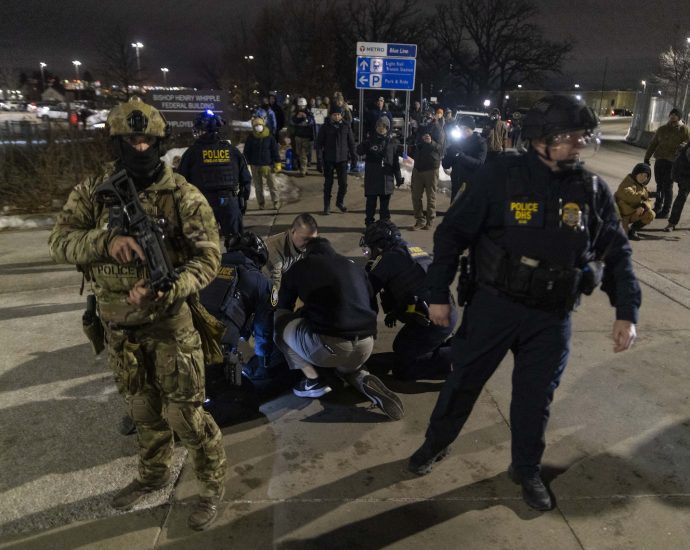 dine-and-detain:-a-new-ice-arrest-tactic