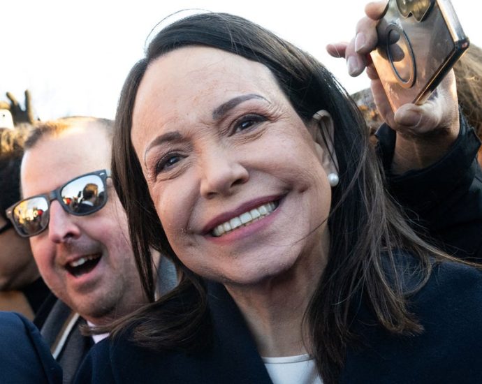 ‘appease-prize’:-critics-stunned-by-venezuela’s-machado-nobel-hand-off-to-the-traitor