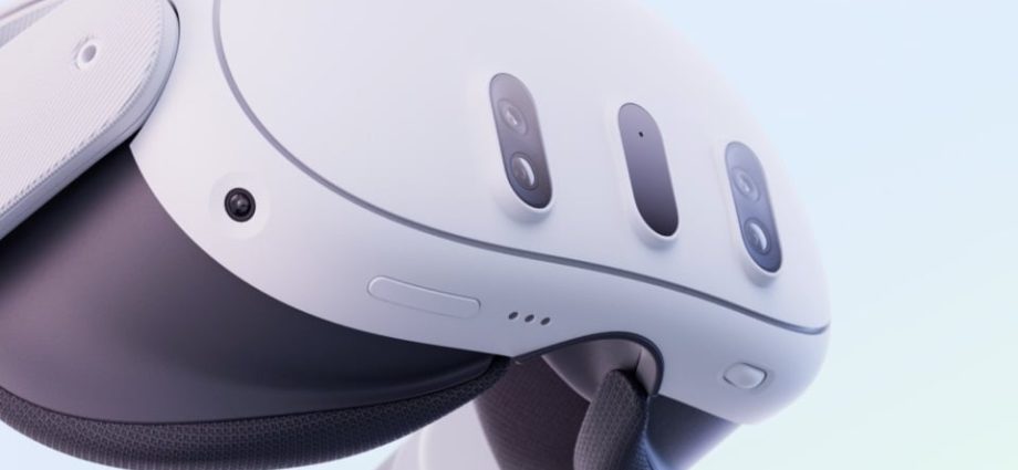 meta-retreats-from-metaverse-after-virtual-reality-check