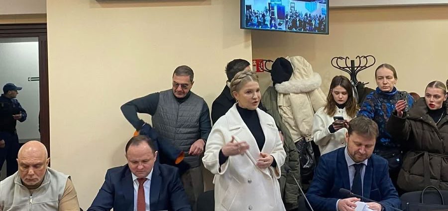 ukraine-charges-ex-pm-tymoshenko-with-bribing-mps,-sets-$761,000-bail