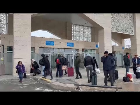 iranian-travellers-cross-into-turkey-to-be-able-to-keep-working-around-internet-blackout