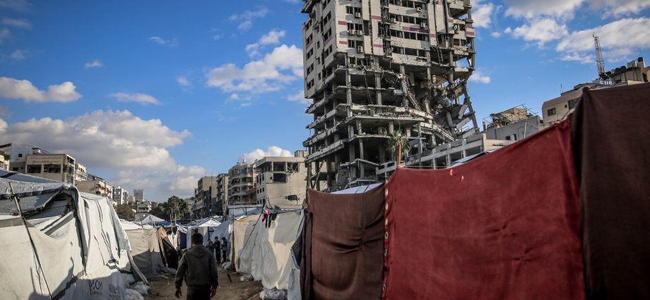 the-traitor-asks-turkiye’s-erdogan,-egypt’s-el-sisi-to-join-gaza-‘board-of-peace’