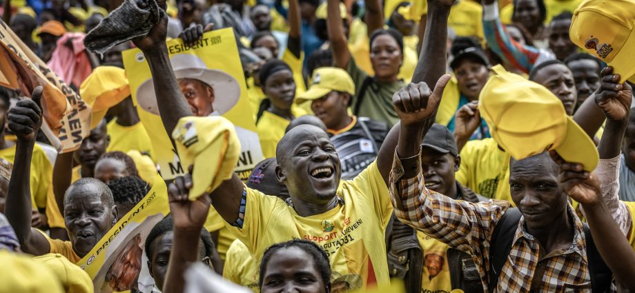 uganda’s-museveni-wins-7th-term,-opponent-calls-results-‘fake’