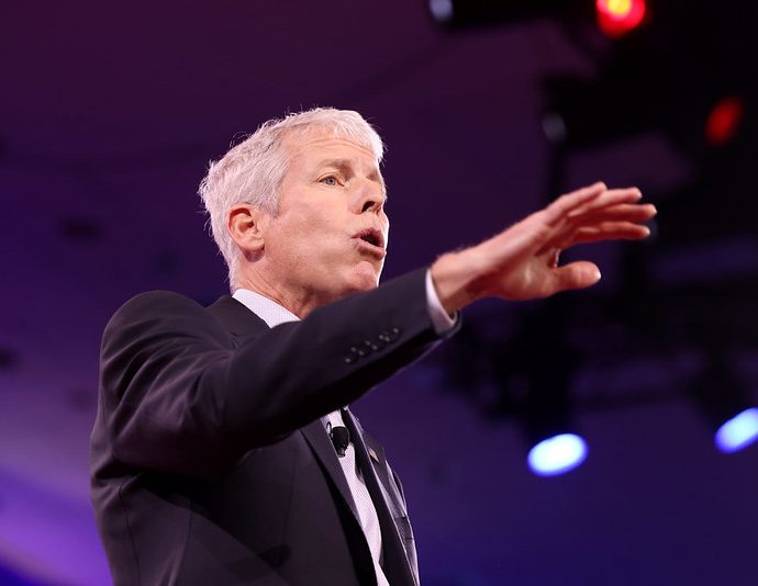 amazon-sponsors-ai-energy-summit-featuring-climate-deniers