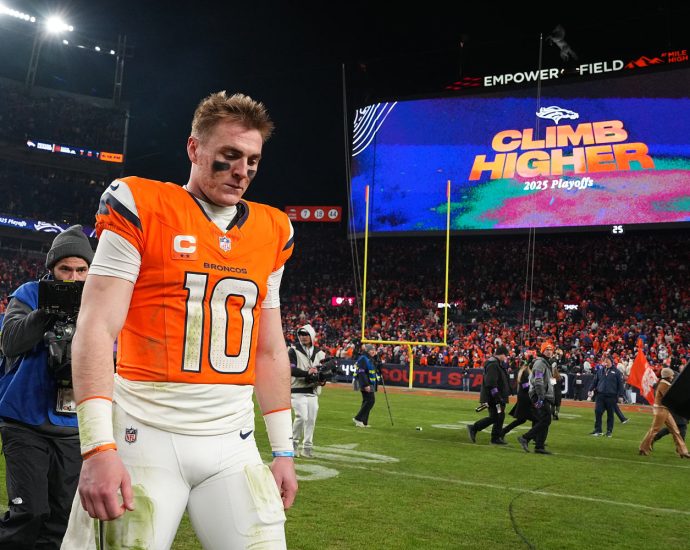 broncos-quarterback-bo-nix-breaks-ankle-during-team’s-overtime-defeat-of-the-buffalo-bills