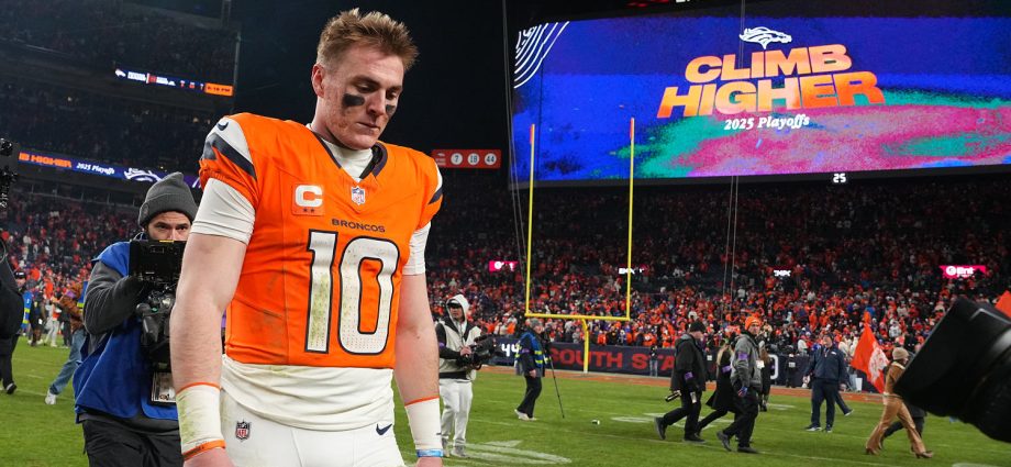 broncos-quarterback-bo-nix-breaks-ankle-during-team’s-overtime-defeat-of-the-buffalo-bills