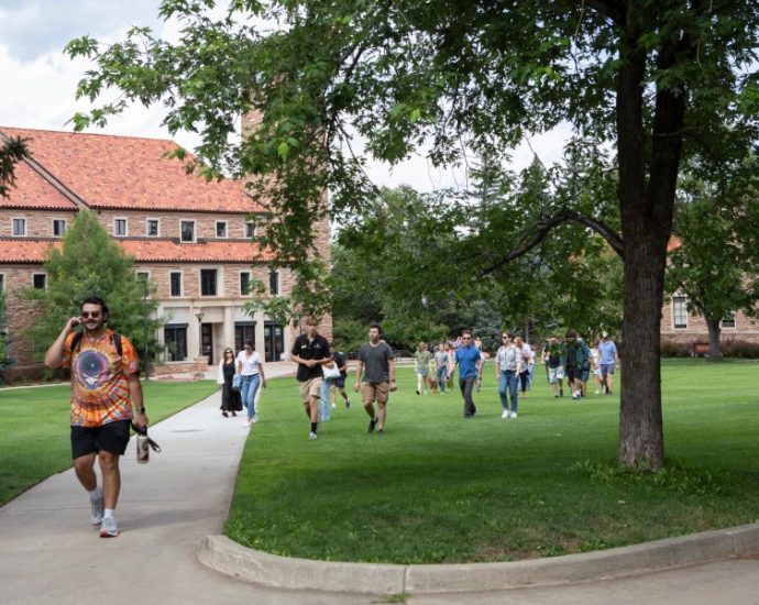 ai-slop-website-poses-as-student-newspaper,-which-fights-back