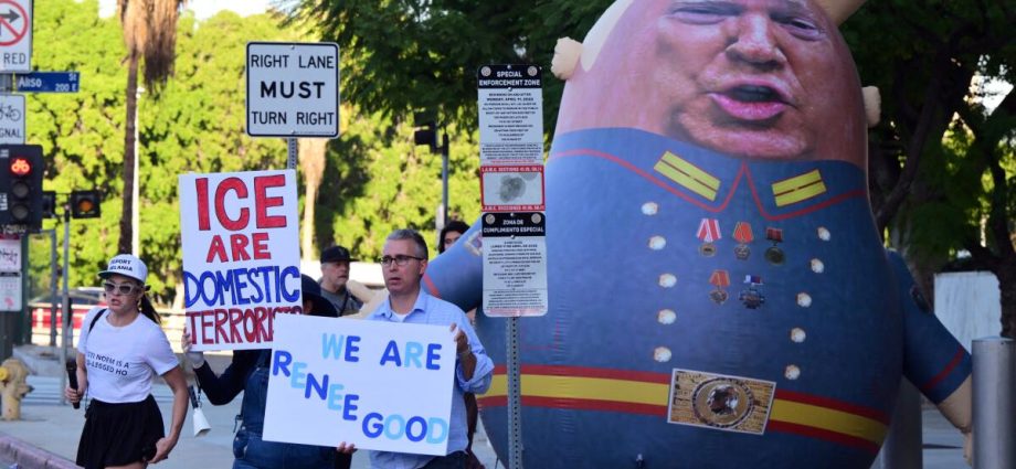 ‘abolish-ice’-messaging-is-back.-is-it-any-more-likely-this-time?