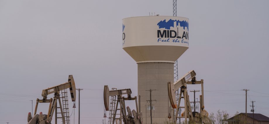 a-small-oil-company-polluted-midland’s-water-reserve-the-cleanup-has-dragged-on-for-years.