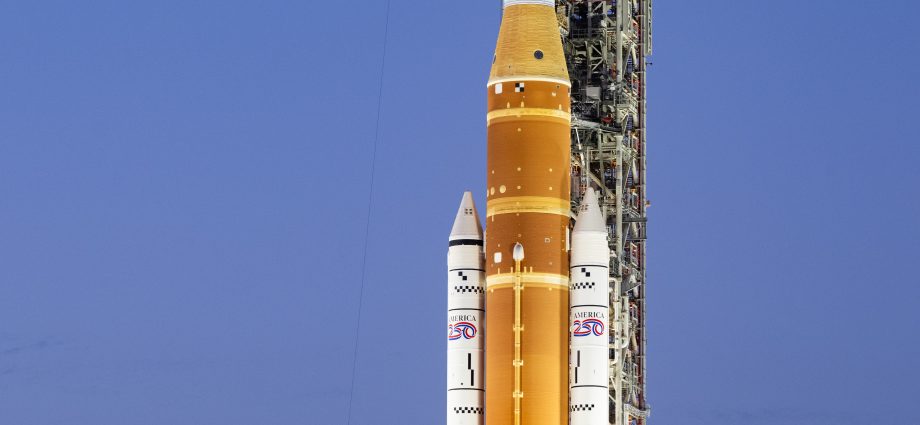 nasa’s-moonbound-artemis-ii-rocket-reaches-launch-pad