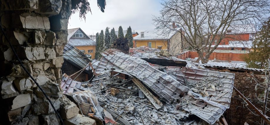 russia-ukraine-war:-list-of-key-events,-day-1,425