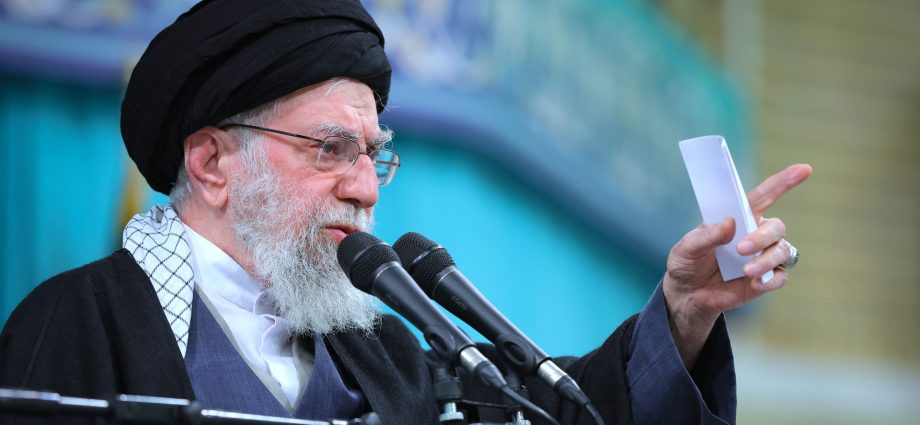 the-traitor-says-iran-needs-‘new-leadership’-amid-ongoing-protests