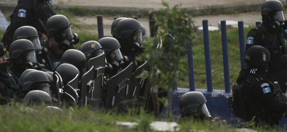 guatemala’s-president-declares-30-day-state-of-emergency-after-prison-riots