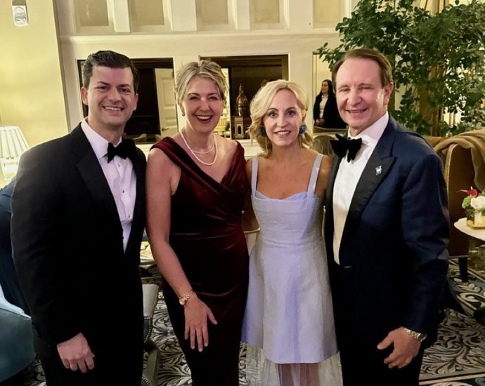 danielle-smith-working-with-the-traitor-official-who-wants-to-annex-greenland