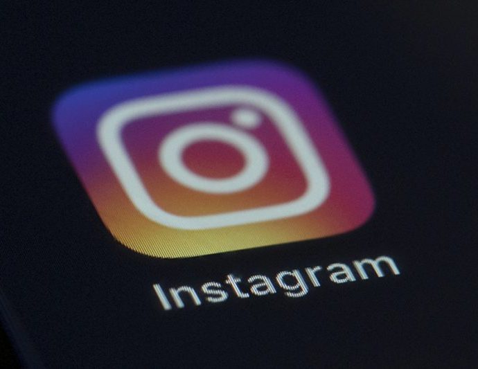 instagram-users-fear-data-breach-after-password-reset-emails