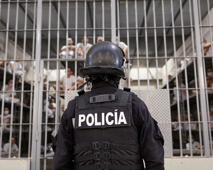 previously-pulled-“60-minutes”-segment-on-cecot-airs-sunday