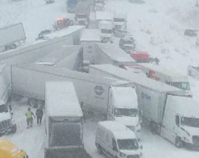 drone-video-shows-100-vehicle-pileup-in-michigan