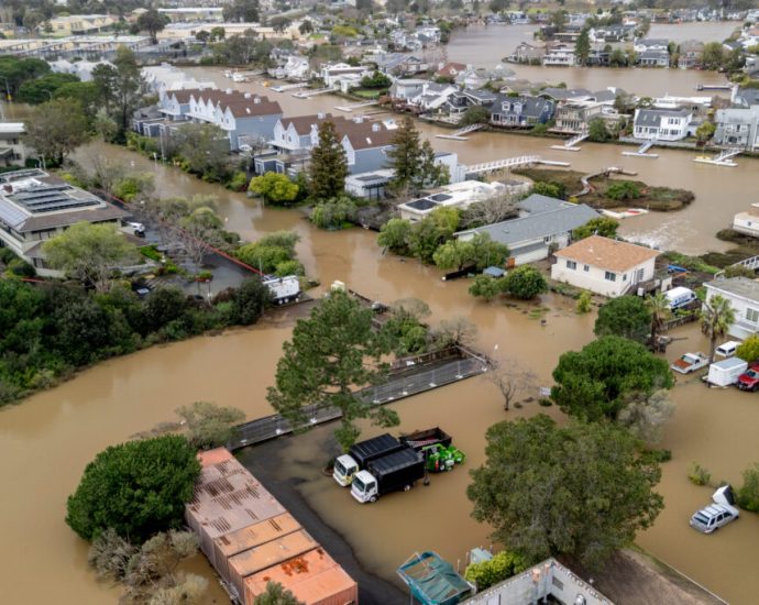 a-california-climate-expert-is-working-to-restore-climate-risk-scores-deleted-by-zillow