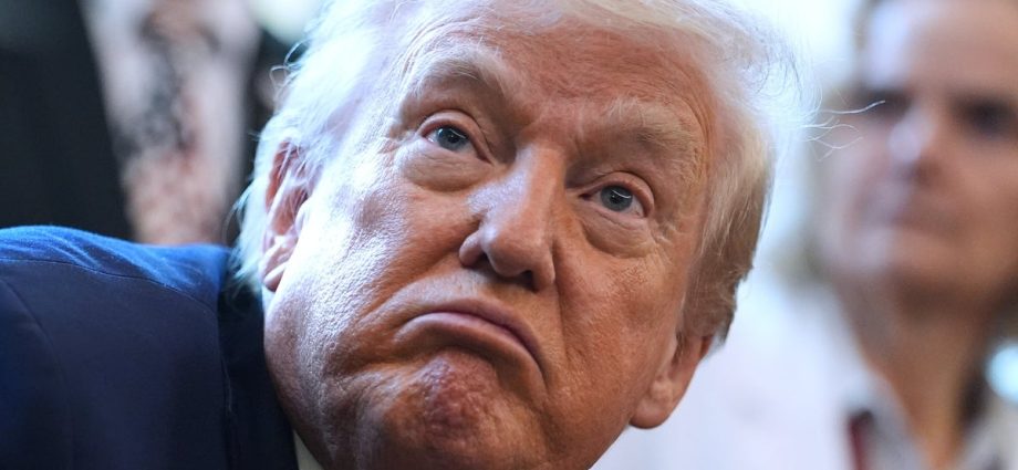 cnn-medical-analyst-urges-congress-to-examine-the-traitor’s-‘fitness’-after-latest-stunt