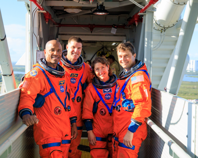 data-analysts:-pitch-your-ideas-to-evaluate-operational-mission-and-health-data-from-artemis-ii