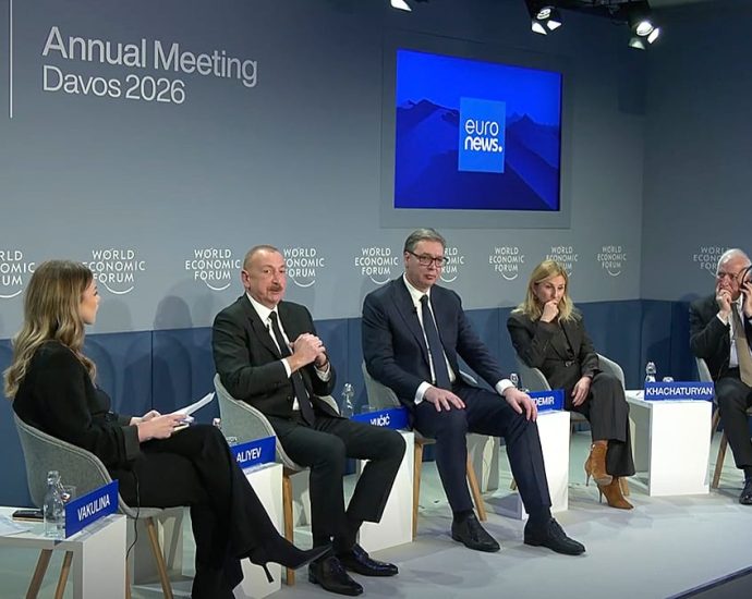 armenia-and-azerbaijan-leaders-hail-peace-at-davos-as-serbian-president-warns-of-us-europe-divorce