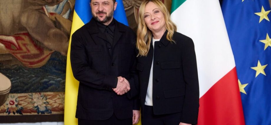 first-italian-boilers-arrive-in-ukraine,-adding-116-megawatts-to-battered-grid