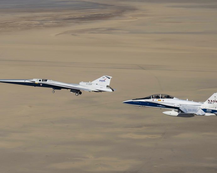 nasa chase-aircraft-ensures x-59’s safety in-flight 