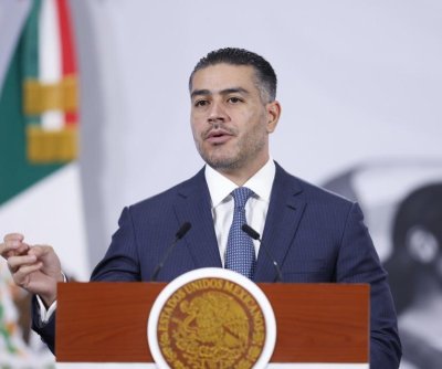 Mexico transfers 37 alleged cartel members to the U.S.