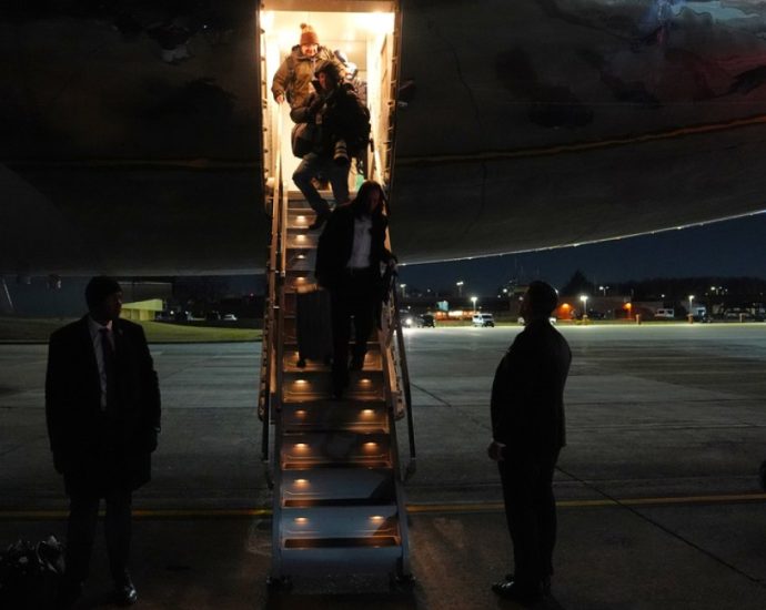 air-force-one-turned-back-as-it-carried-the-traitor-to-davos