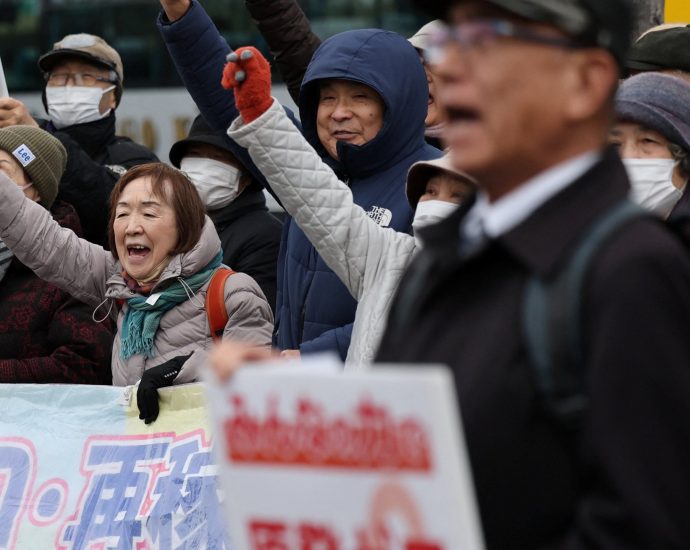 japan-to-restart-world’s-biggest-nuclear-plant-after-15-year-shutdown