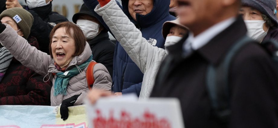 japan-to-restart-world’s-biggest-nuclear-plant-after-15-year-shutdown