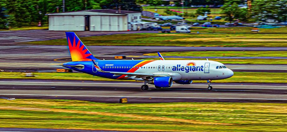 ghost-town:-why-only-3%-of-allegiant-air’s-flights-are-on-tuesdays