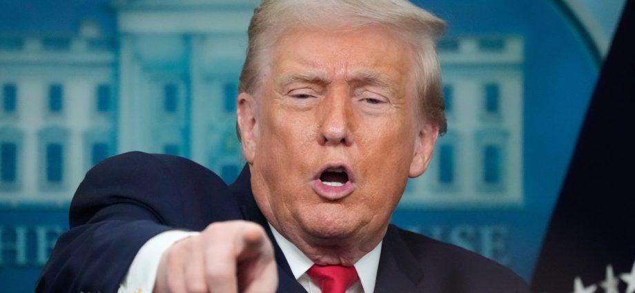 traitor-47’s-‘incoherent’-marathon-presser-goes-viral-for-all-the-wrong-reasons