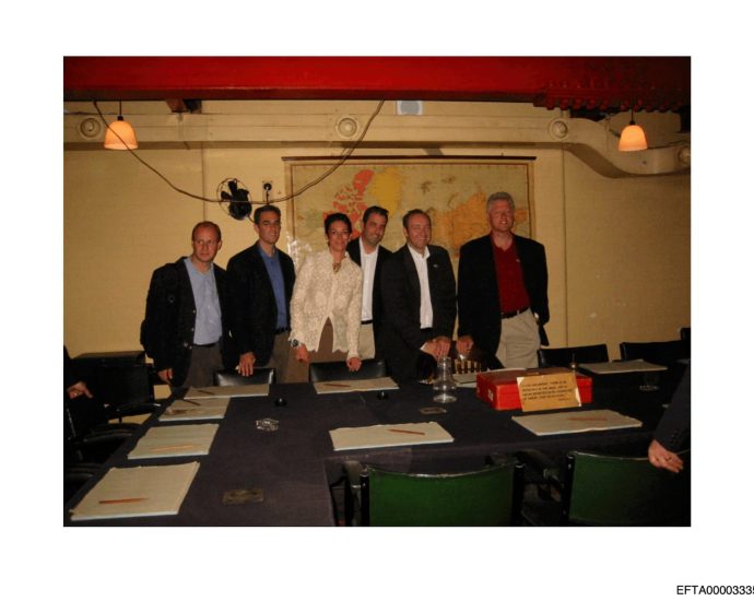 House Republicans begin push to hold Clintons in contempt of Congress over Epstein probe