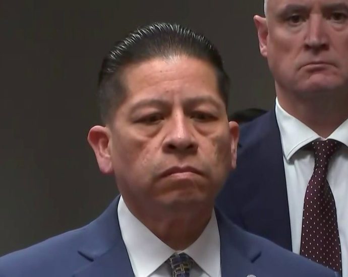 uvalde-school-officer-found-not-guilty-on-all-counts