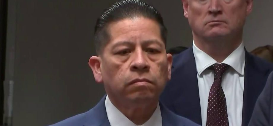 uvalde-school-officer-found-not-guilty-on-all-counts