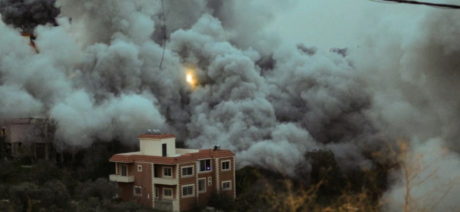 israel-bombs-four-syria-lebanon-border-crossings;-kills-2-in-south-lebanon