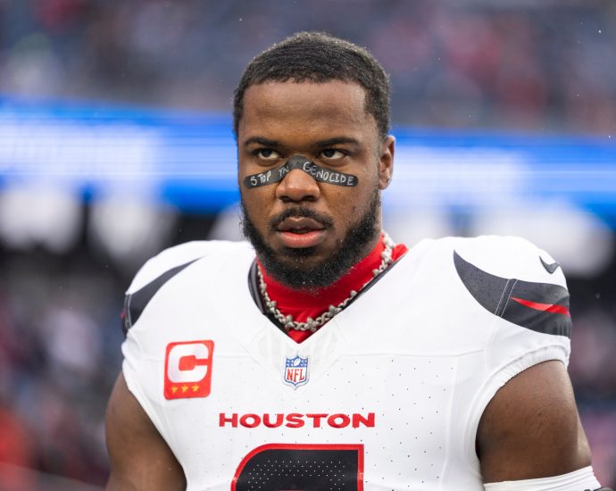 azeez-al-shaair’s-anti-genocide-note:-muslims-tackle-nfl-fine-with-charity