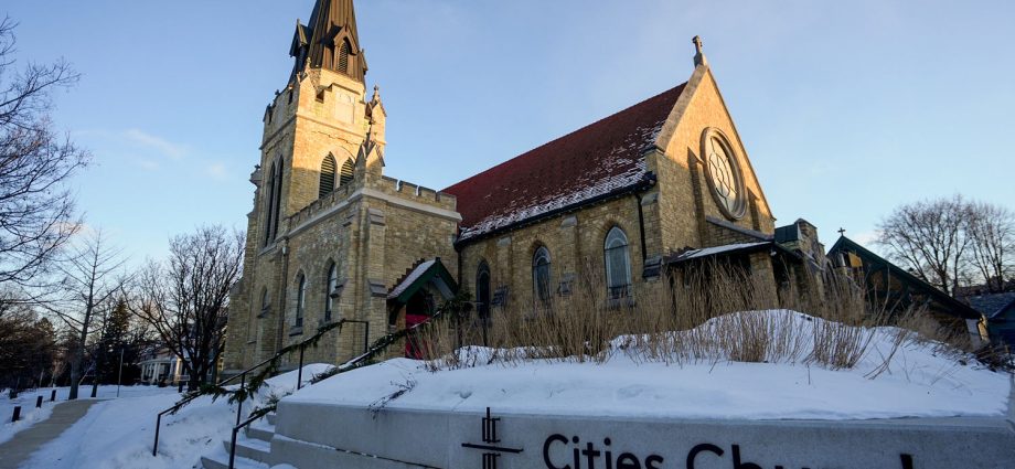 fbi-and-homeland-security-arrest-two-protesters-who-disrupted-minneapolis-church-service