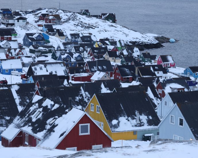 did-the-us-give-greenland-back-to-denmark?-the-traitor-omits-history-at-davos