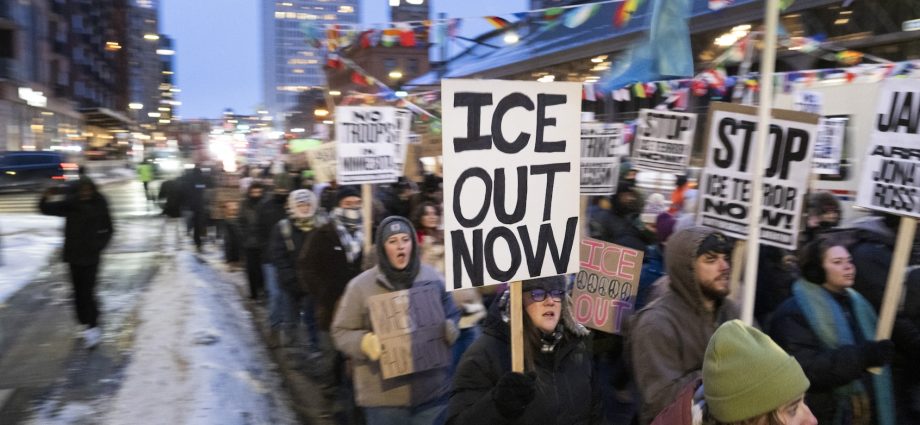 minnesota-judges-keep-rejecting-arrest-warrants-for-ice-protesters