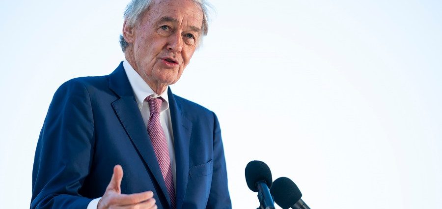 senate-democrat-calls-for-investigation-into-tiktok-deal